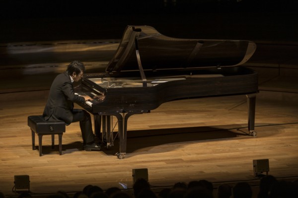 © Steinway & Sons – Steinway & Sons Pianist Lang Lang spielt Limited Edition Lang Lang in Paris.