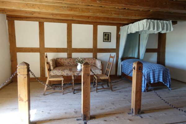 © Barbara Blunschi – Das Zimmer von Jean-Jacques Rousseau auf der St. Petersinsel.