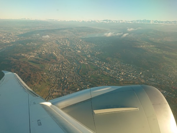 © Barbara Blunschi reisen-lifestyle.ch – Die Schweiz aus der Vogelperspektive nach dem Start in Zürich.