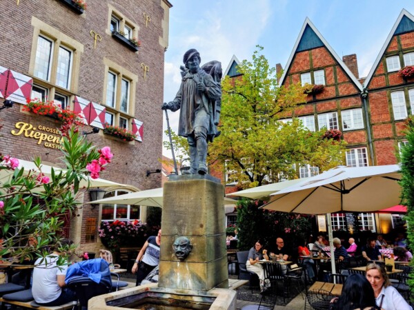 © Barbara Blunschi reisen-lifestyle.ch Denkmal des Kiepenkerl, dass an die herumziehenden Händler im Münsterland erinnert.